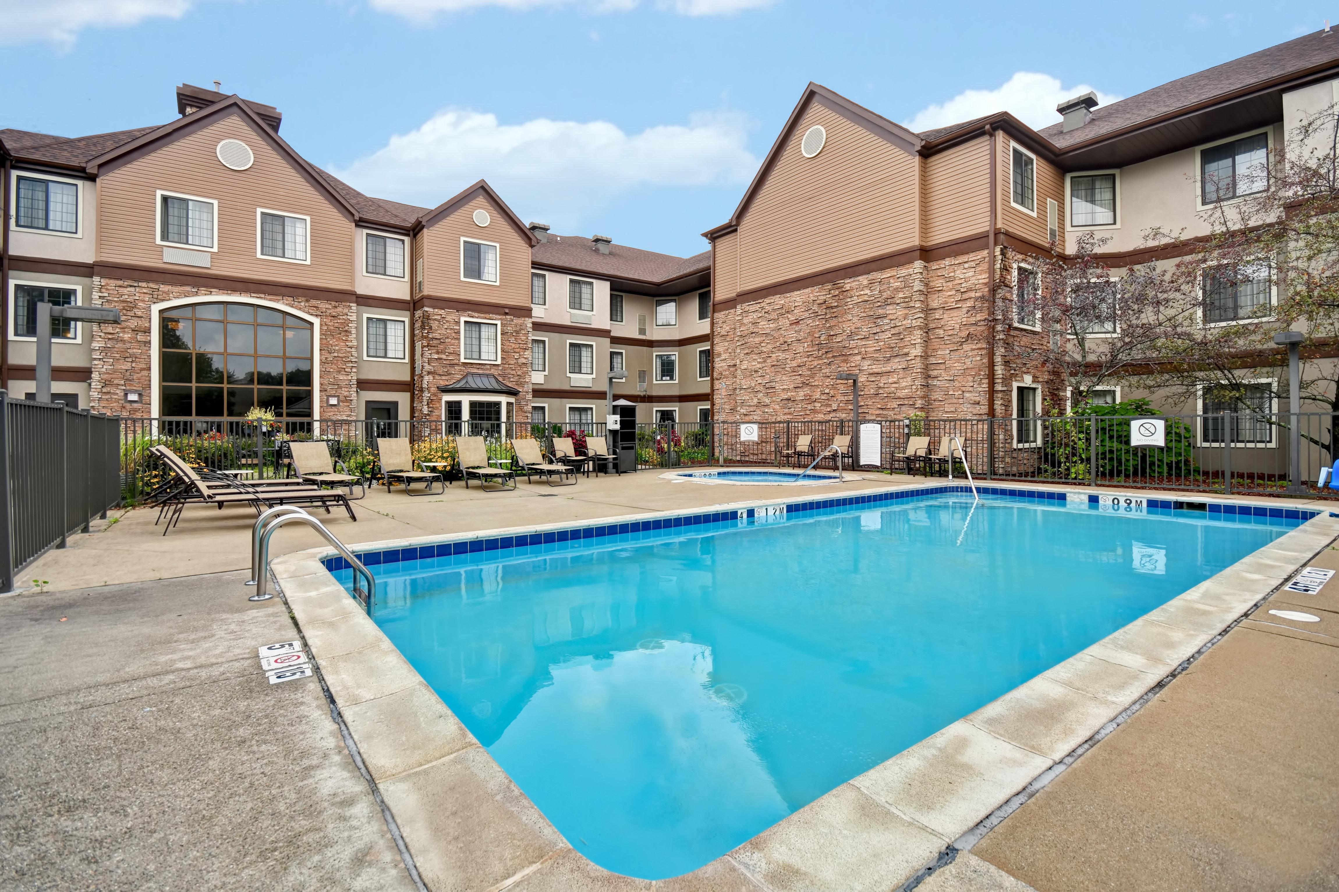 Staybridge Suites Grand Rapids-Kentwood By Ihg Cascade Kültér fotó