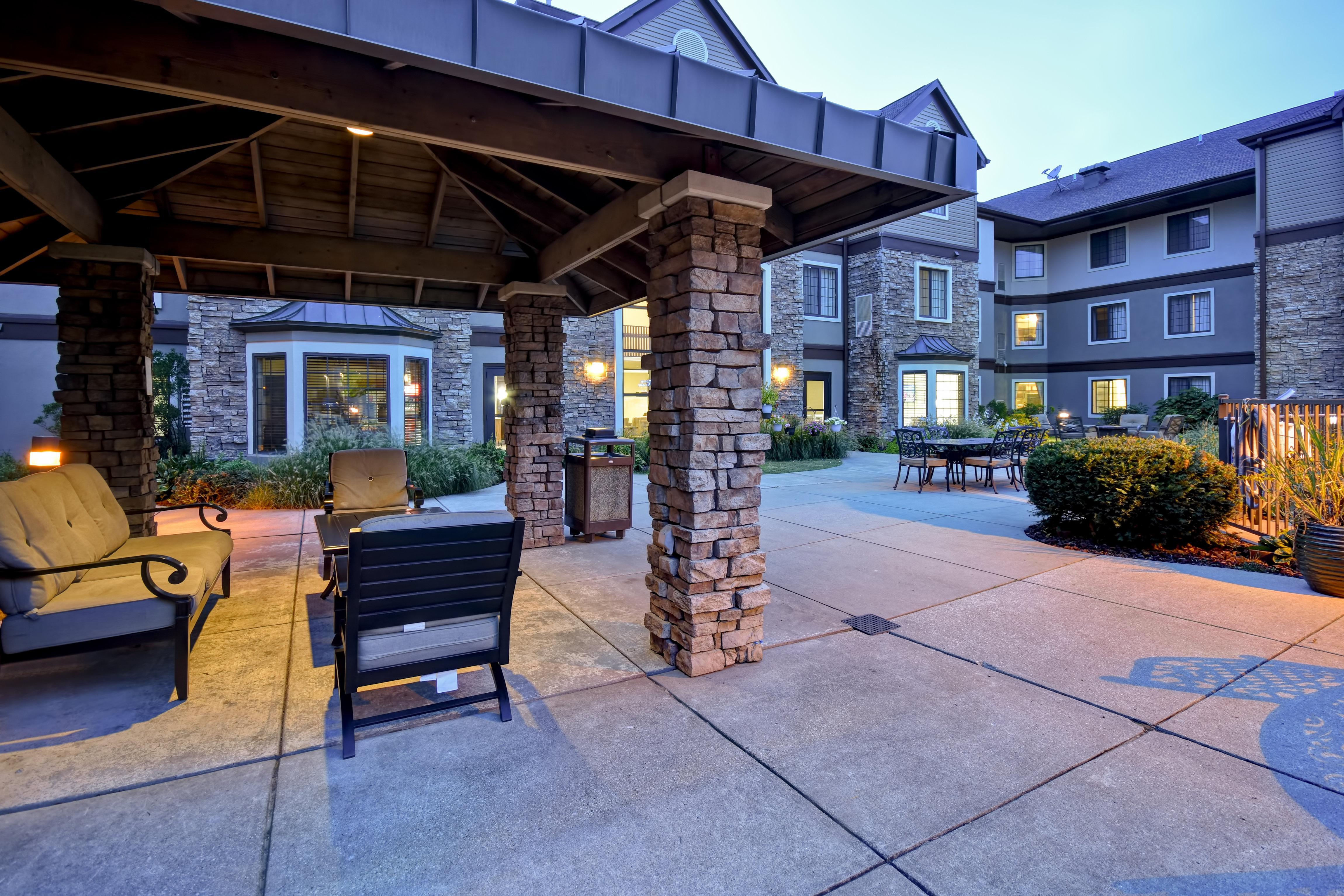 Staybridge Suites Grand Rapids-Kentwood By Ihg Cascade Kültér fotó