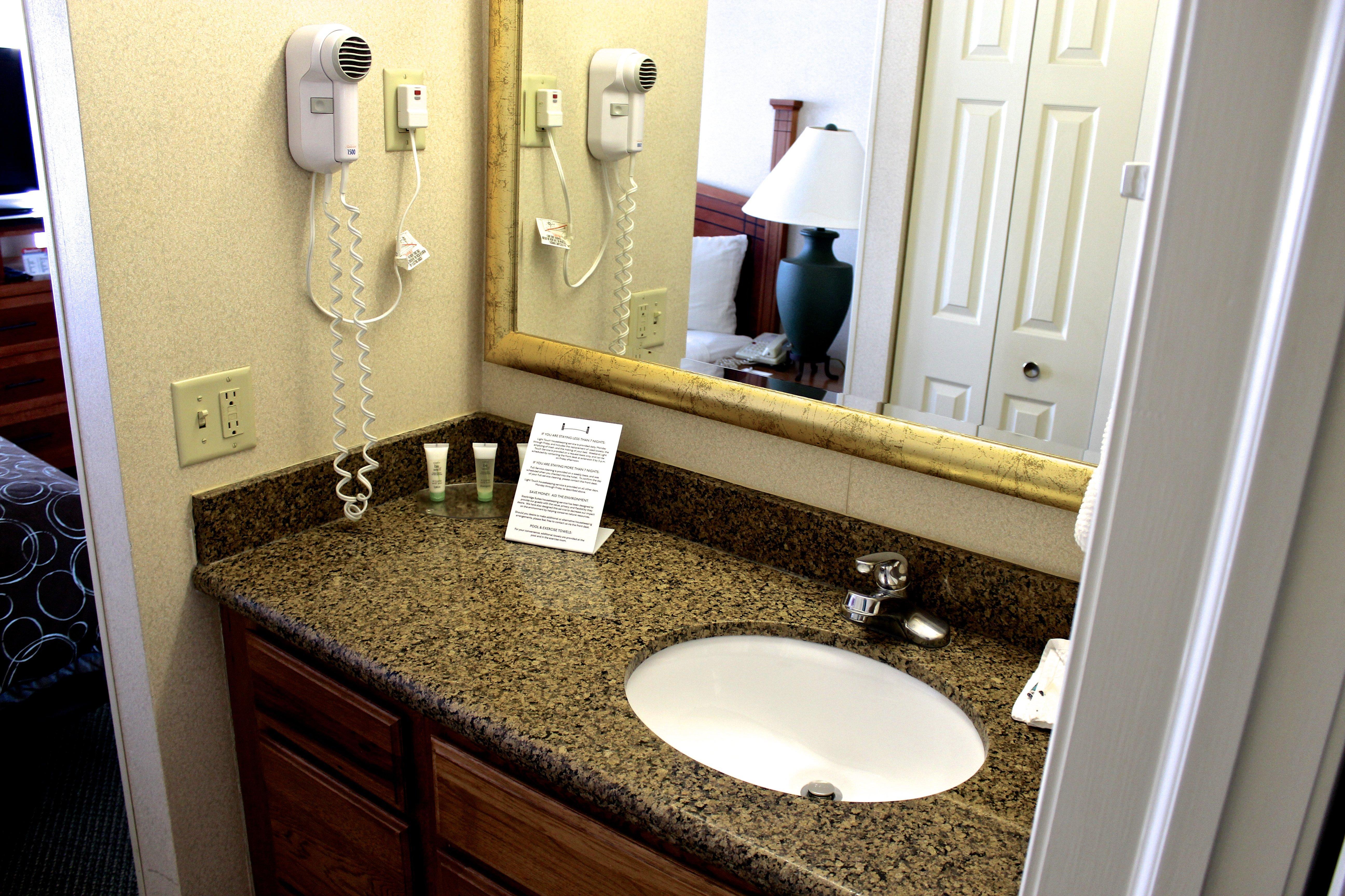 Staybridge Suites Grand Rapids-Kentwood By Ihg Cascade Kültér fotó
