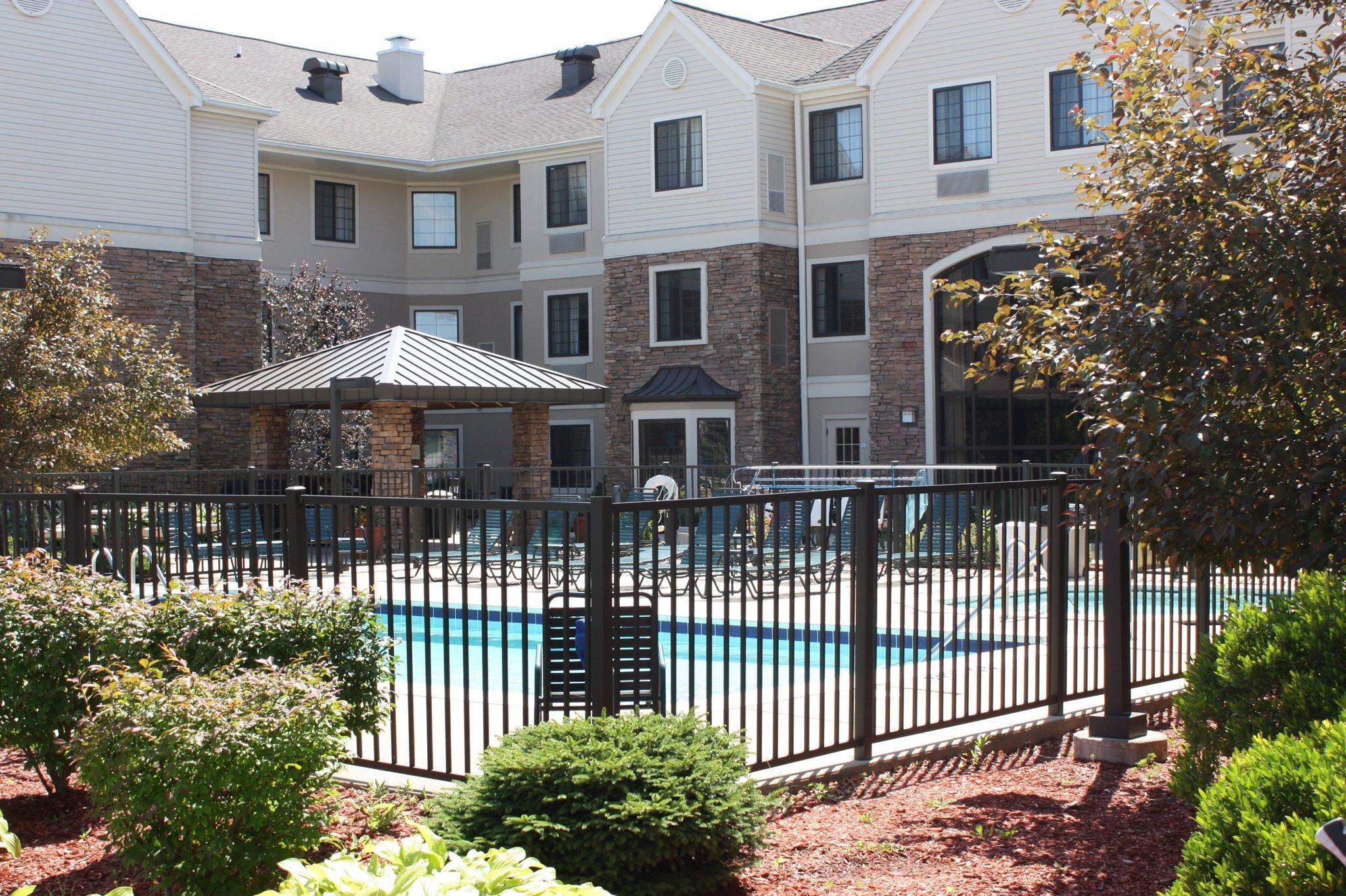 Staybridge Suites Grand Rapids-Kentwood By Ihg Cascade Kültér fotó