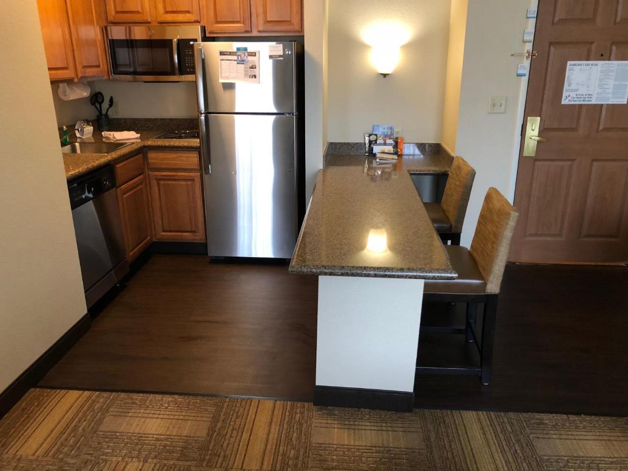 Staybridge Suites Grand Rapids-Kentwood By Ihg Cascade Kültér fotó
